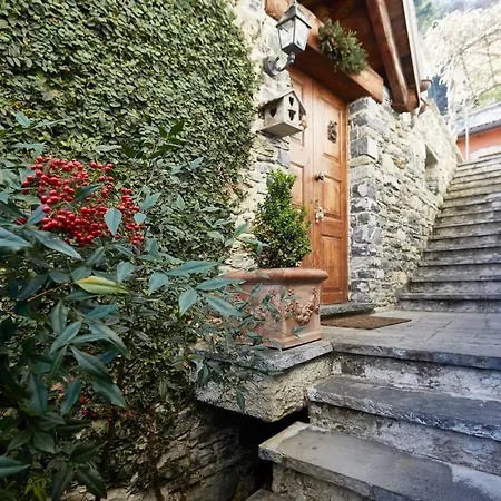 Holiday home Il Vecchio Fienile Dongo