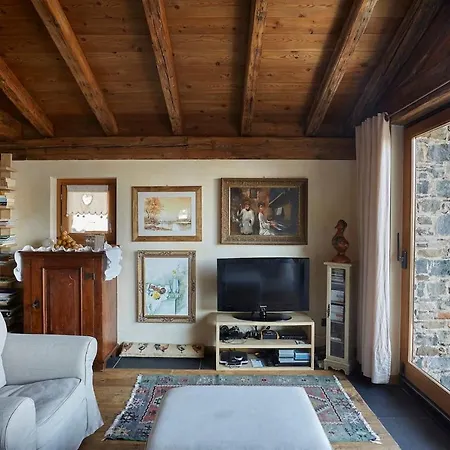 Il Vecchio Fienile Vakantiehuis Dongo